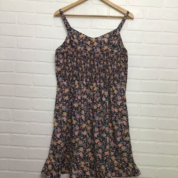 Linen blend 56% 𝅺Old Navy babydoll sun dress liberty floral flowers Smock Large - Picture 2 of 8